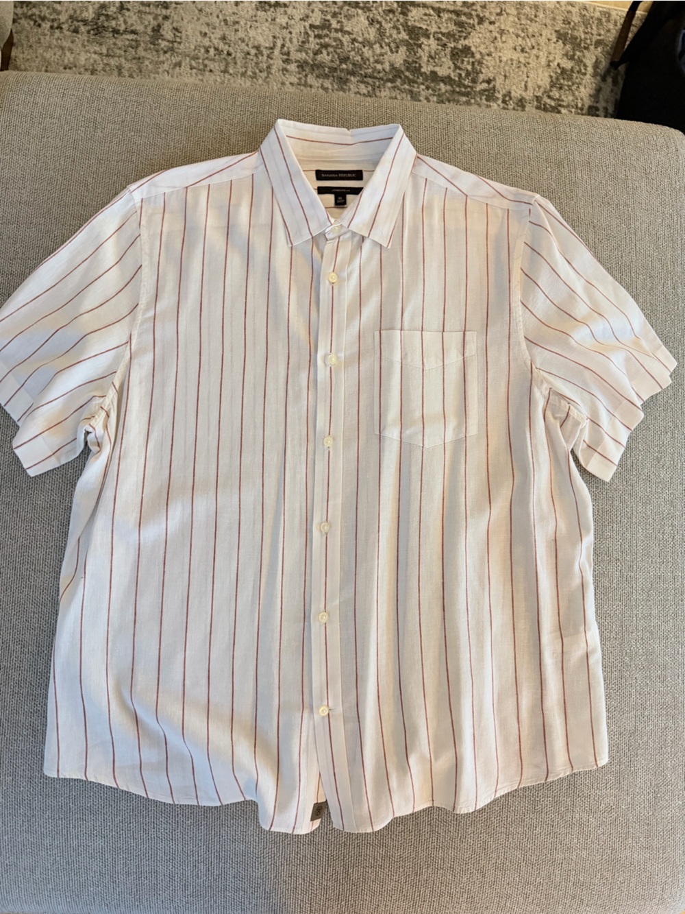 Banana Republic White Short-Sleeve Button-Down with Thin Red Stripes